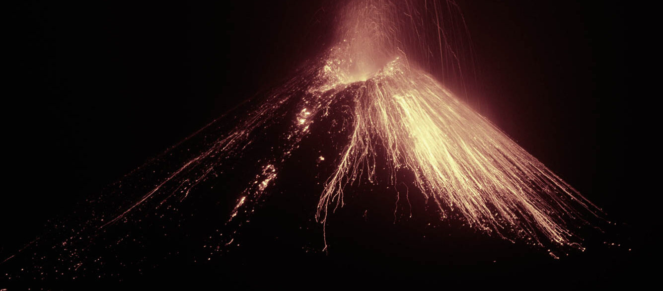 Krakatoa erupting, Lampung, Indonesia Krakatoa erupting, Lampung, Indonesia